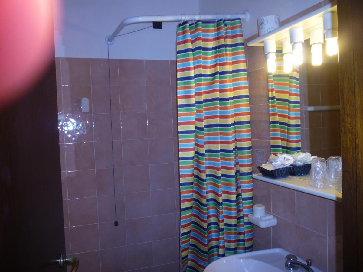 סנטה טרזה גאיורה Hotel L'Ancora מראה חיצוני תמונה