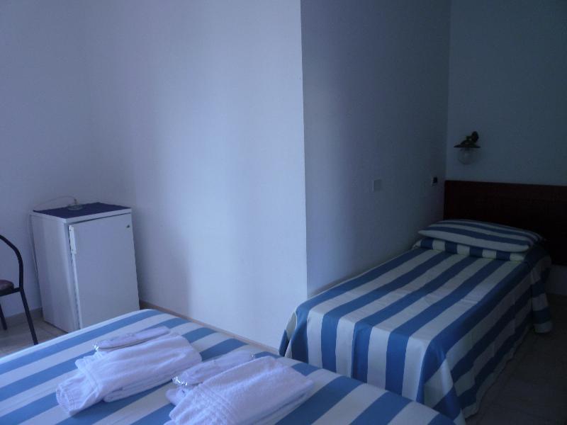 סנטה טרזה גאיורה Hotel L'Ancora מראה חיצוני תמונה